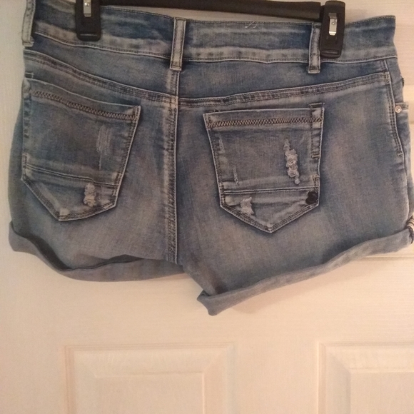 Distressed Jeans Shorts - Picture 2 of 5